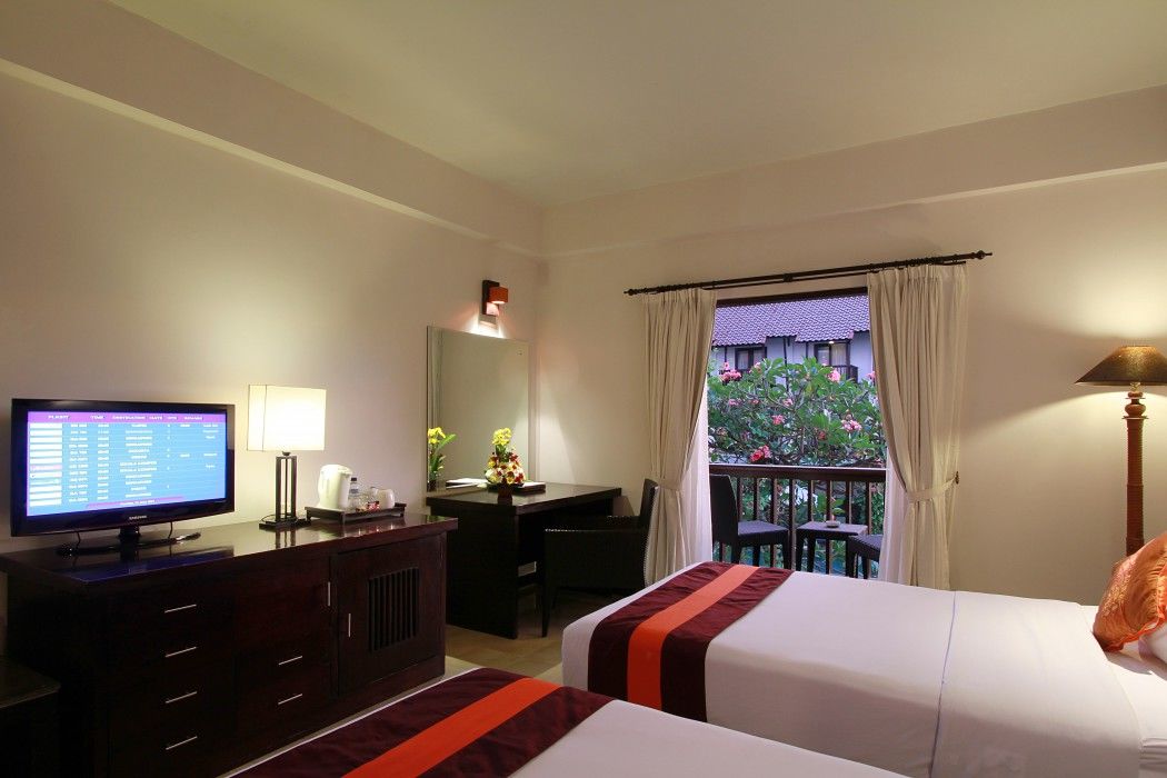 The Lokha Legian Resort & Spa Exterior photo