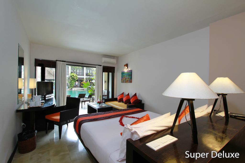 The Lokha Legian Resort & Spa Exterior photo