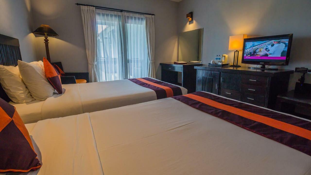 The Lokha Legian Resort & Spa Exterior photo