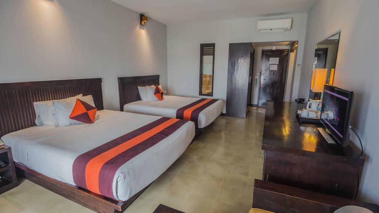 The Lokha Legian Resort & Spa Exterior photo