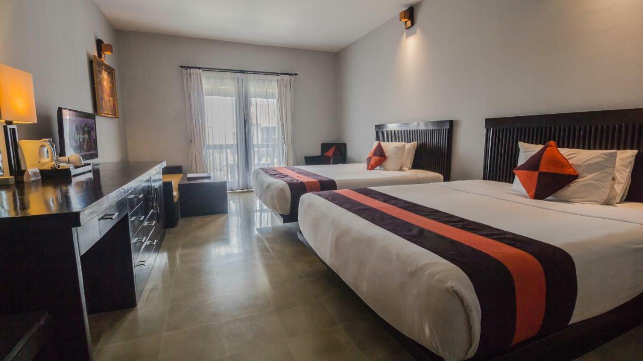 The Lokha Legian Resort & Spa Exterior photo
