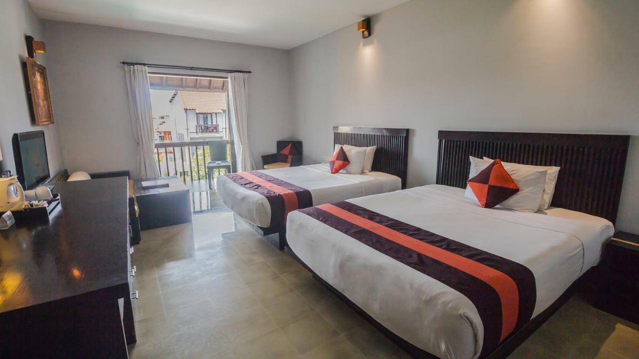 The Lokha Legian Resort & Spa Exterior photo