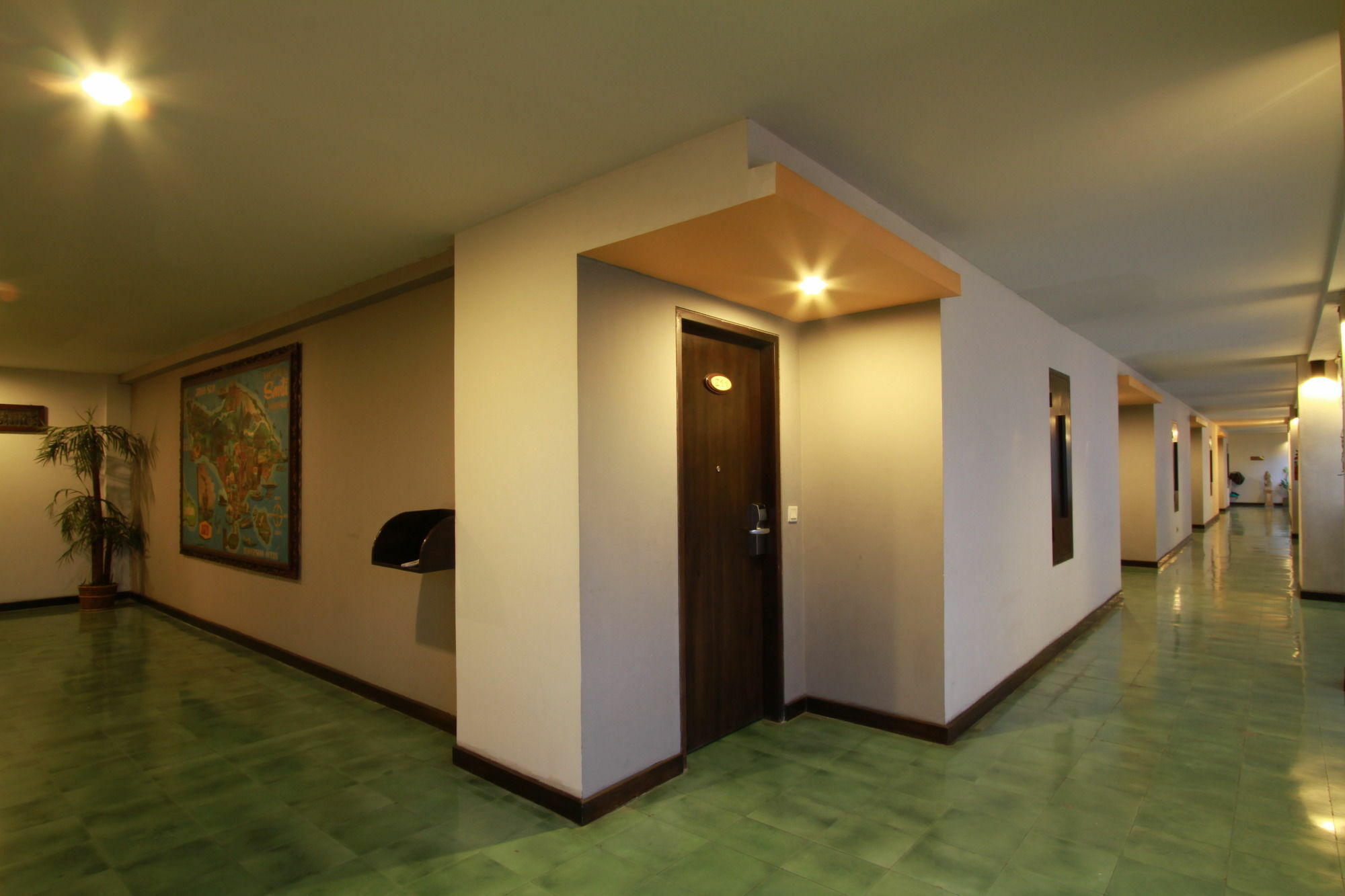 The Lokha Legian Resort & Spa Exterior photo